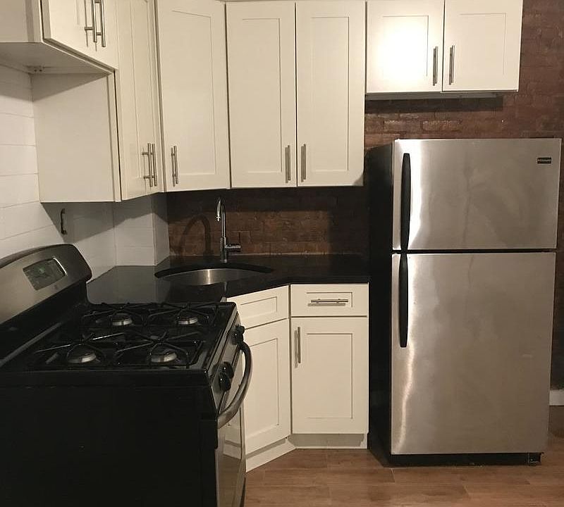 1st image of 1259 Pacific St APT 1R