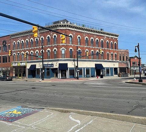 3rd image of 208 Huron Ave #305-3E