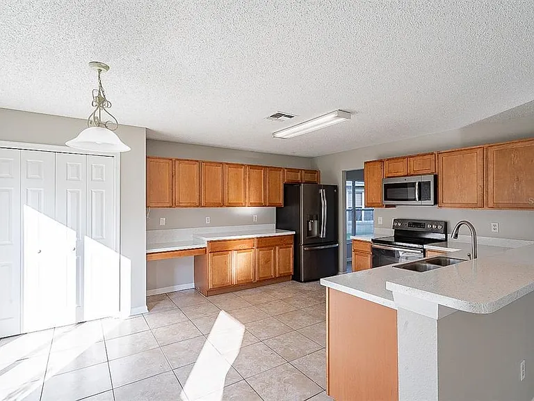 15147 Sugargrove Way — Photo 3