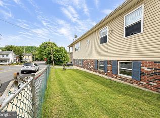 414 E Saint John St, Schuylkill Haven, PA 17972