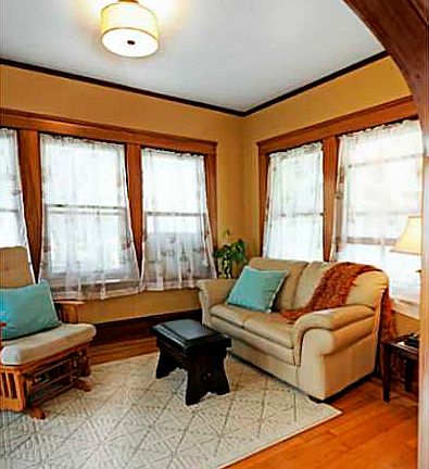 4th image of 15 Fordson Ave