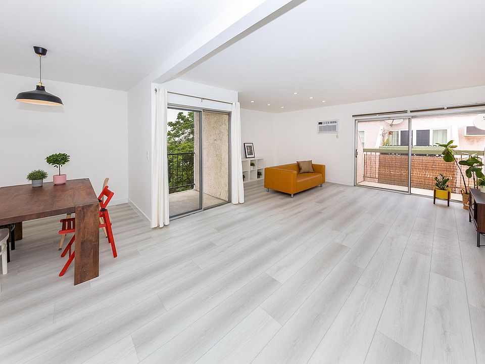 1st image of 409 Burchett St Unit 306
