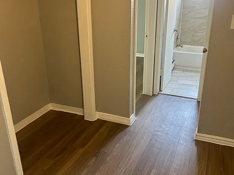 1100 Quivas — Photo 7