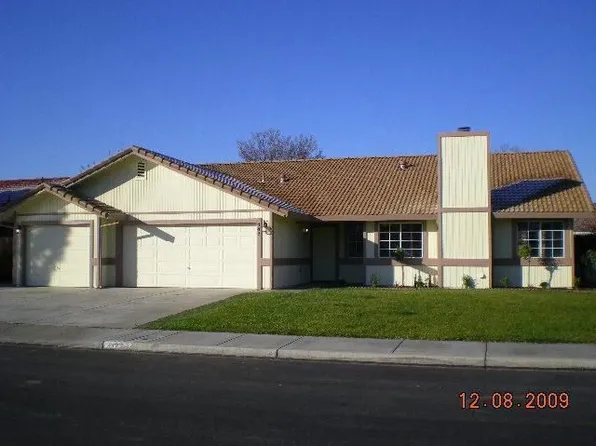 449 Cottonwood Dr, Los Banos, CA 93635