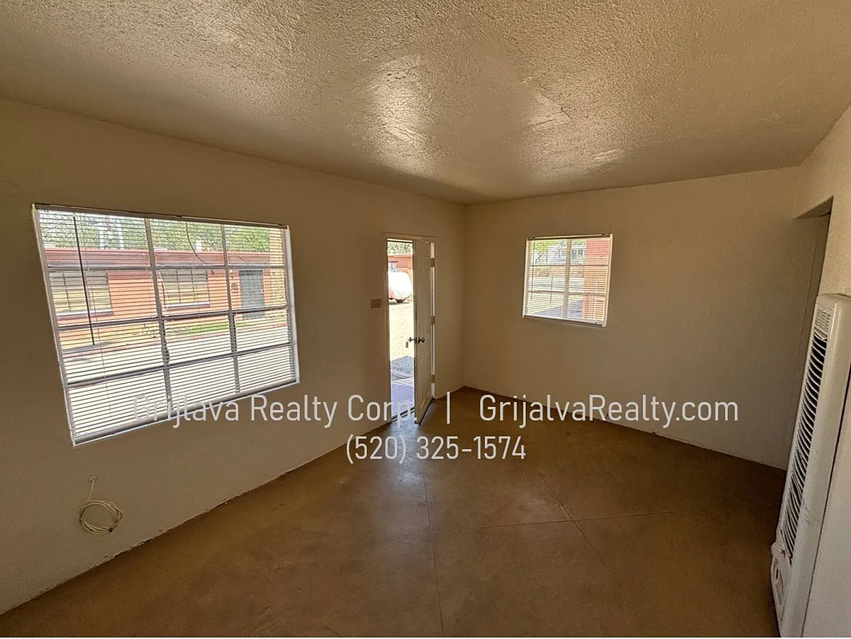 Building Photo - 2514 N Geronimo Ave