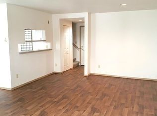 6840 Oswego Pl NE APT 304, Seattle, WA 98115
