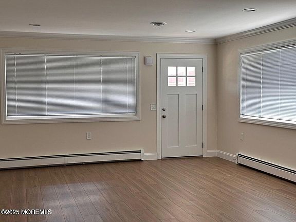 2nd image of 7 Carlsbad Dr