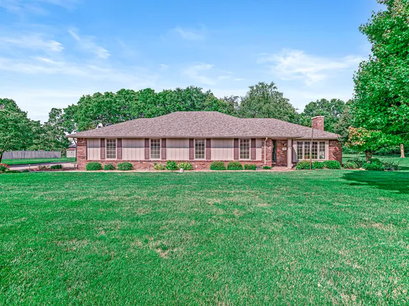 1037 Gray Squirrel Dr, Pendleton, IN 46064