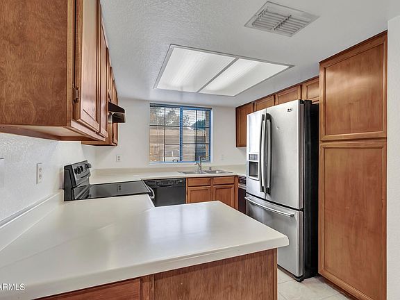 4th image of 1905 E UNIVERSITY Drive #116
