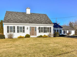 475 Reach Rd, Sedgwick, ME 04676