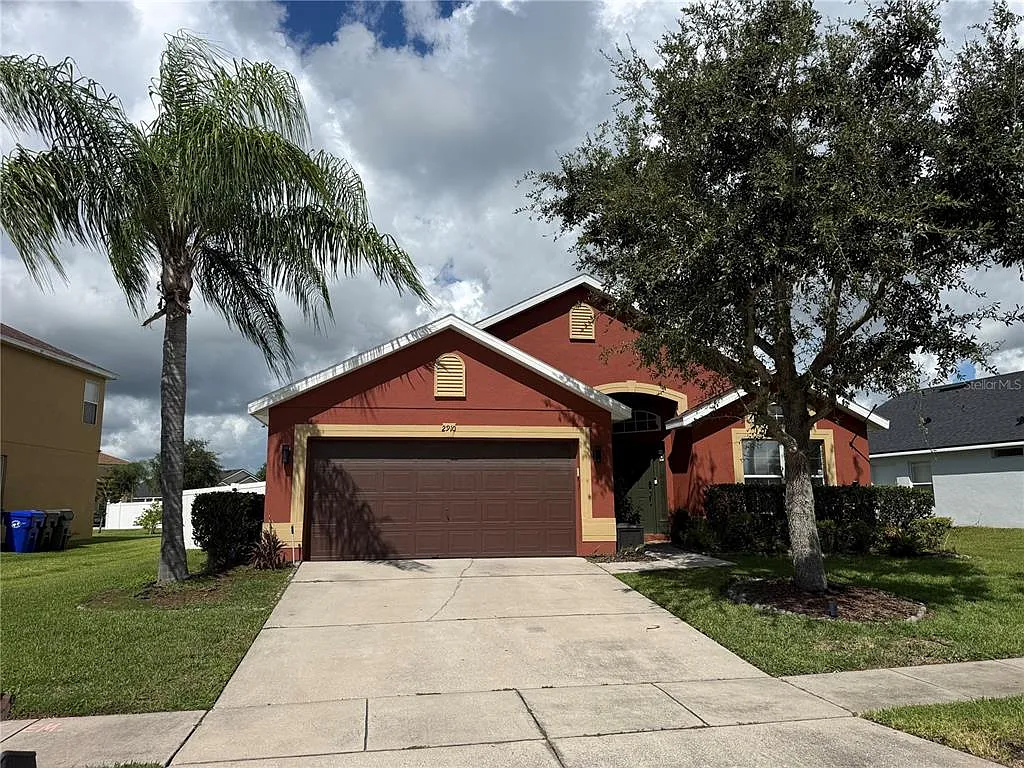 3 bed, 2.0 bath, 1715 sqft, $1,995 — Photo 1
