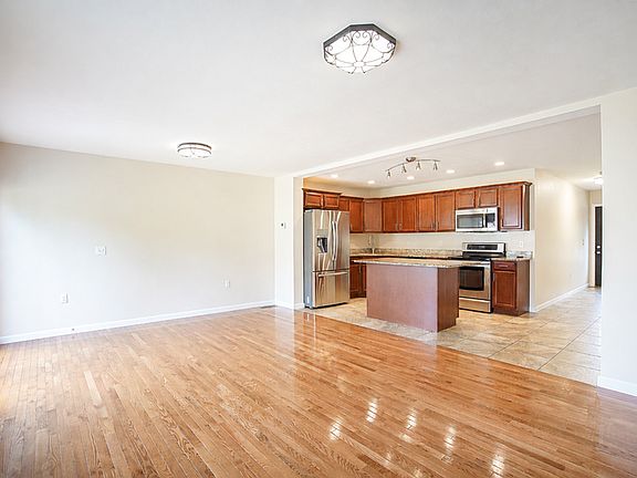 5th image of 3 Grant St
