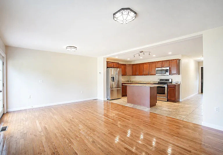 3 Grant St — Photo 6