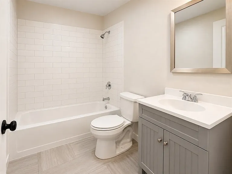 39 Willow St #4 — Photo 5