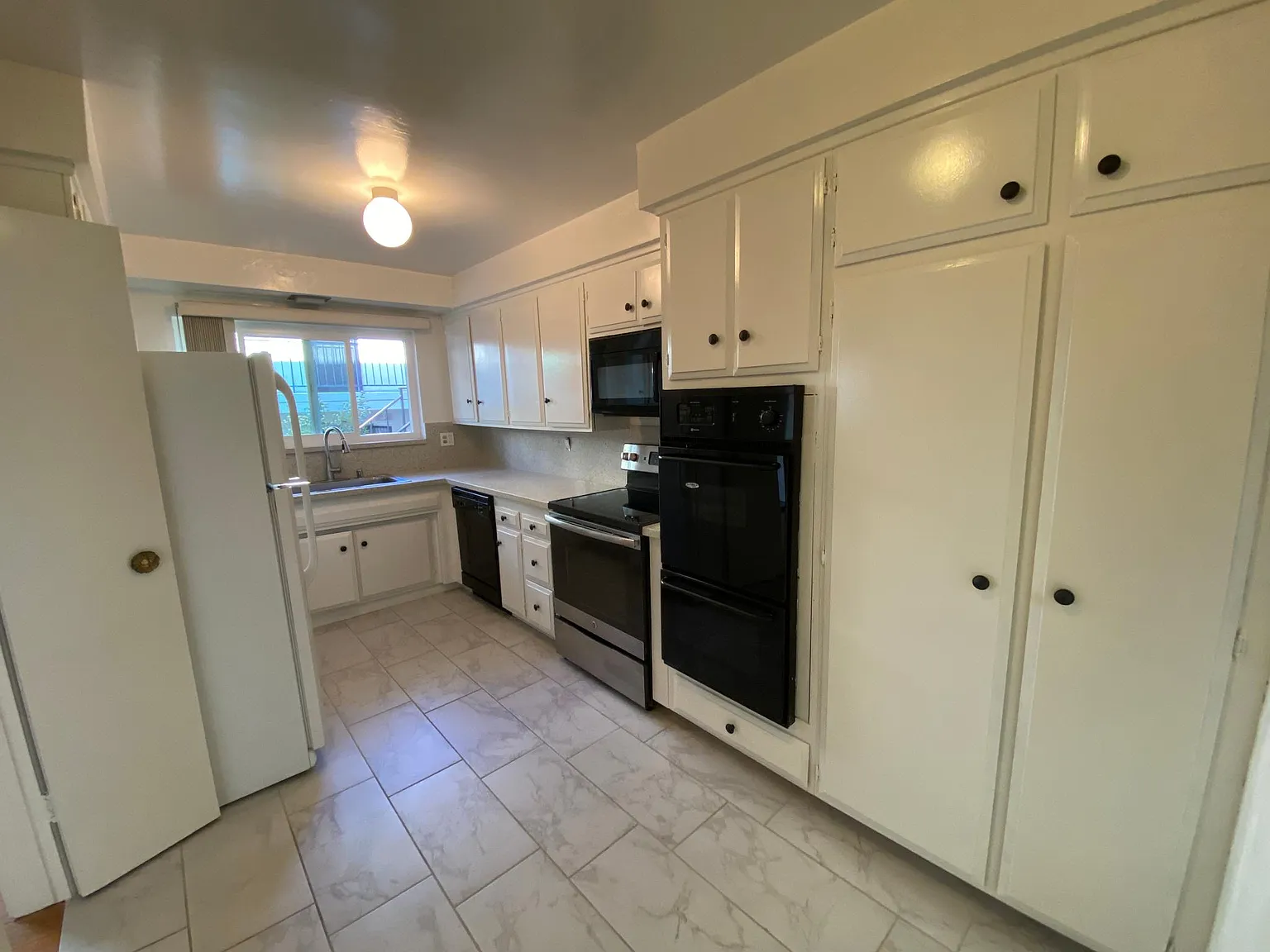 11911 Gorham Avenue — Photo 3