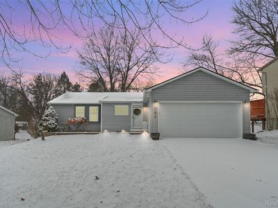 357 Woodlake Dr, Brighton, MI, 48116