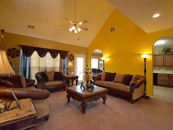 3rd image of 7800 Wisbey Ct