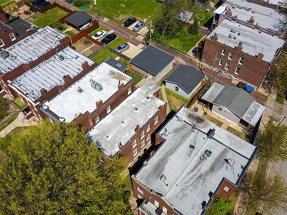 3rd image of 2109 Allen Ave