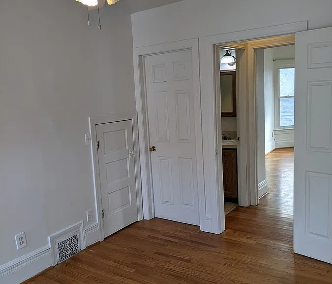 410 Pearl St #1 — Photo 25