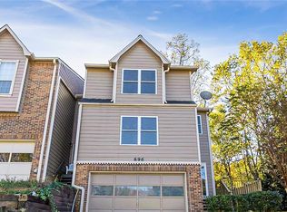 896 Edgewater Cir, Marietta, GA 30062
