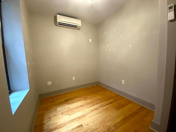 5th image of 279 Bedford Ave #15O