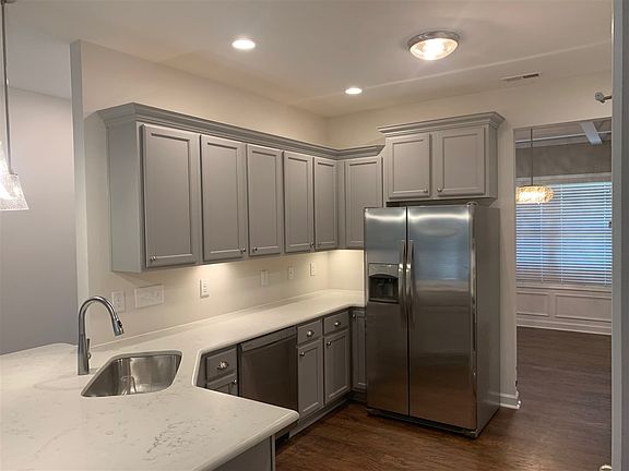 3rd image of 5748 Satinwood Dr #A