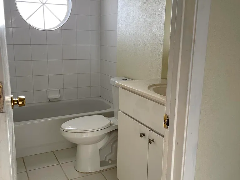 1495 Malibu Cir NE #102 — Photo 20