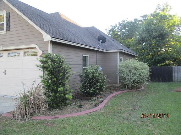 2nd image of 4597 Amelia Cir