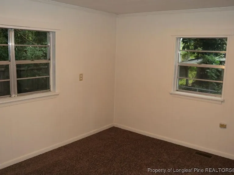 1003 James St — Photo 6