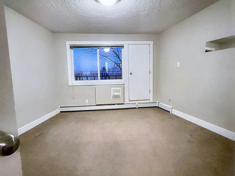 2020 Urquhart Rd NW — Photo 15