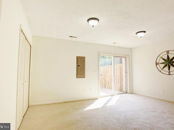 5th image of 109 Stingray Ct