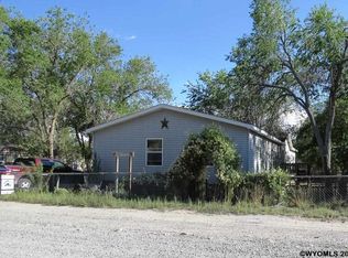 33 Sunnyside Ave, Riverton, WY 82501