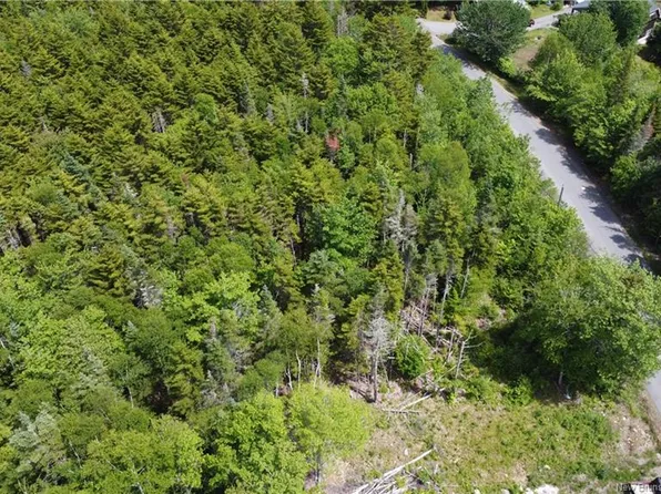 134 Highland Rd, Grand Bay Westfield, NB E5K 1H6