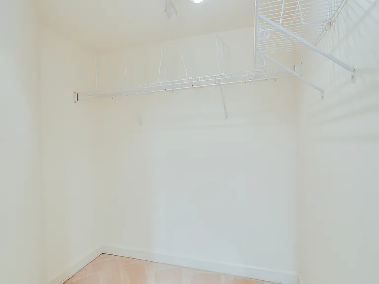2310 14th St N #402 — Photo 25