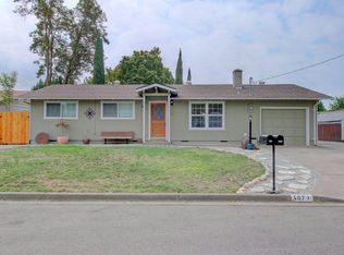 407 S Central Valley Dr, Central Point, OR
