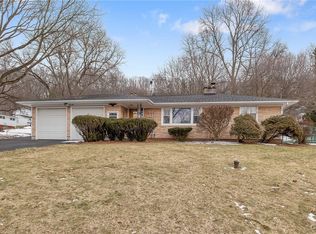 401 Sunrise Dr, Syracuse, NY 13205