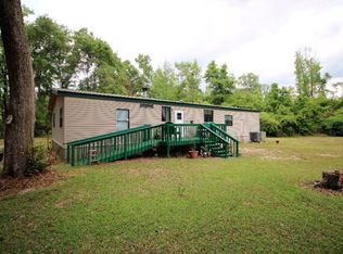 2814 NE 592nd St, Old Town, FL 32680