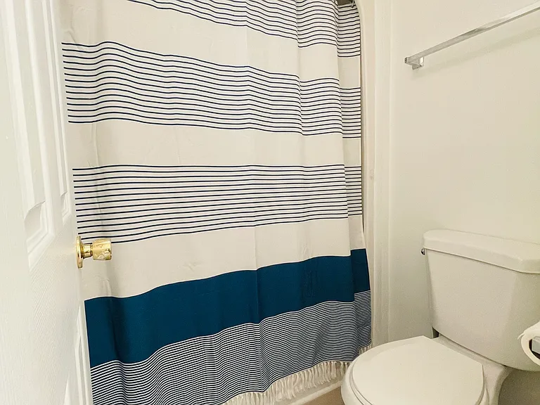 724 Azalea Dr #435 — Photo 5