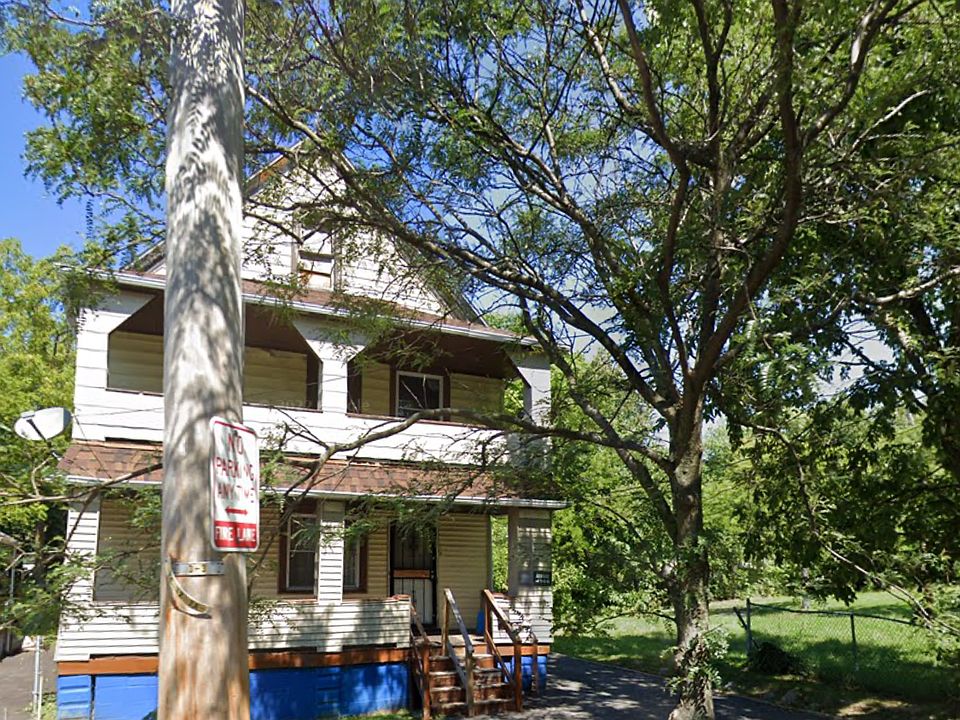 1st image of 10307 Sophia Ave #Up