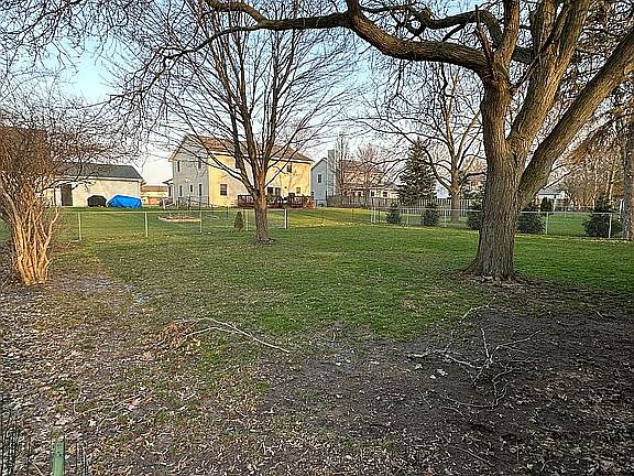 5th image of 1807 Lynnwood Dr
