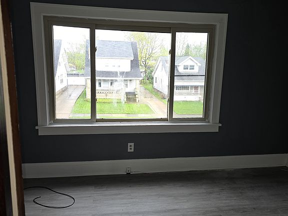 5th image of 13805 Thornhurst Ave