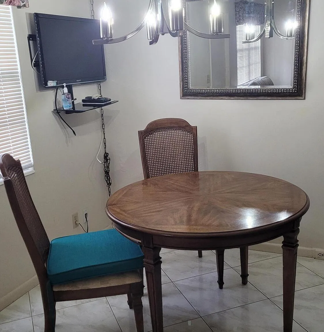 2 bed, 2.0 bath, 896 sqft, $1,600 — Photo 4