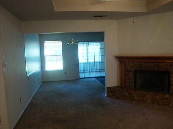 2nd image of 305 Jeffrey Ln