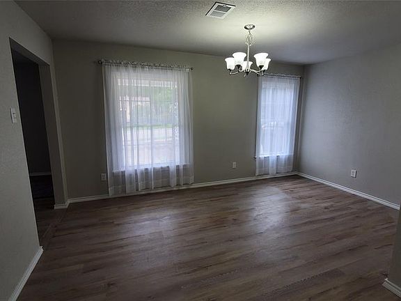 3rd image of 3912 Avenue N