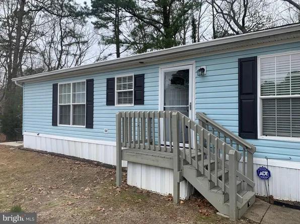 23 Swift Run Dr, Sicklerville, NJ 08081