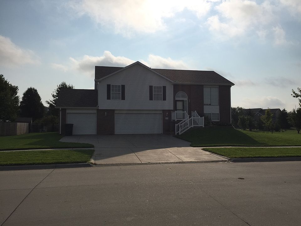 1st image of 7820 S 28th St