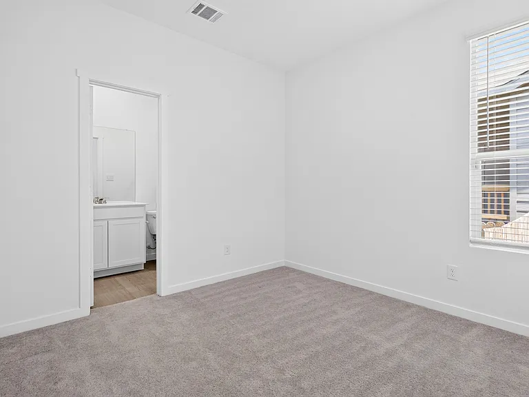 415 Kayden Ct — Photo 25