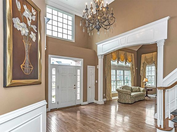3rd image of 119 Fig Dr