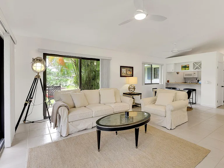 526 Club Dr — Photo 14