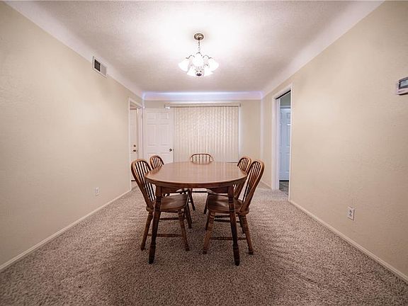 5th image of 595 Birch Dr